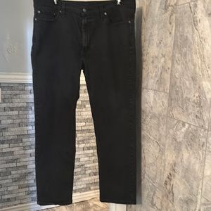 Men’s used black Levi’s pants size 38/32